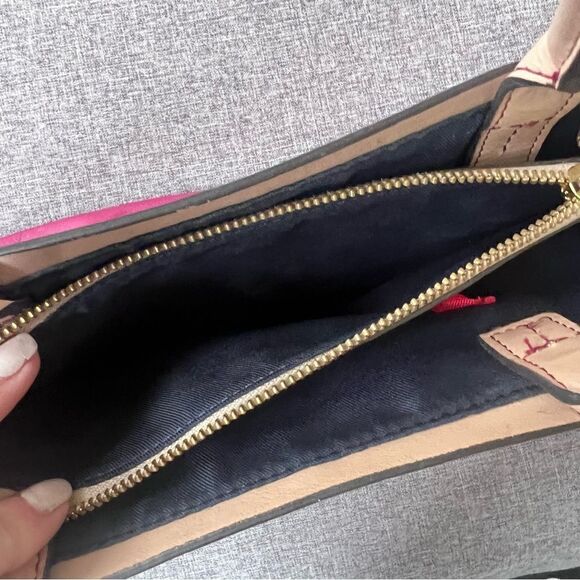 Tommy Hilfiger Leather Purse Magenta Cranberry Tan Double Handle Bag - Picture 12 of 13